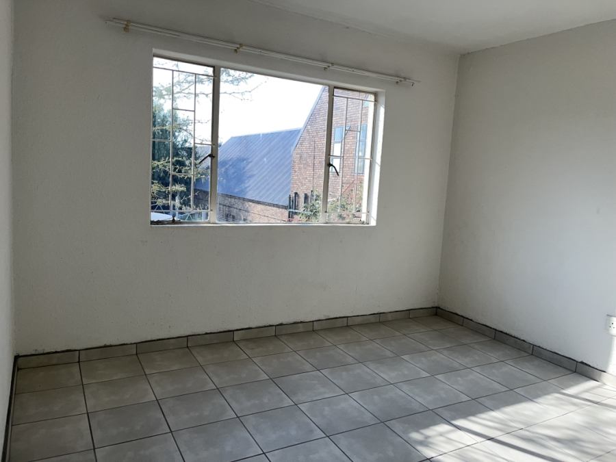 2 Bedroom Property for Sale in Edenvale Central Gauteng