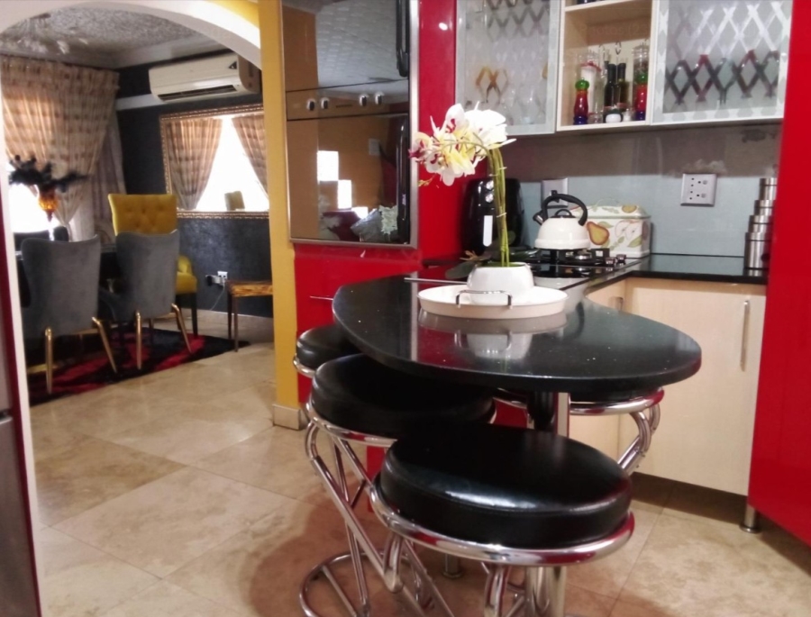3 Bedroom Property for Sale in Alveda Park Gauteng