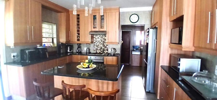 3 Bedroom Property for Sale in Farrarmere Gauteng