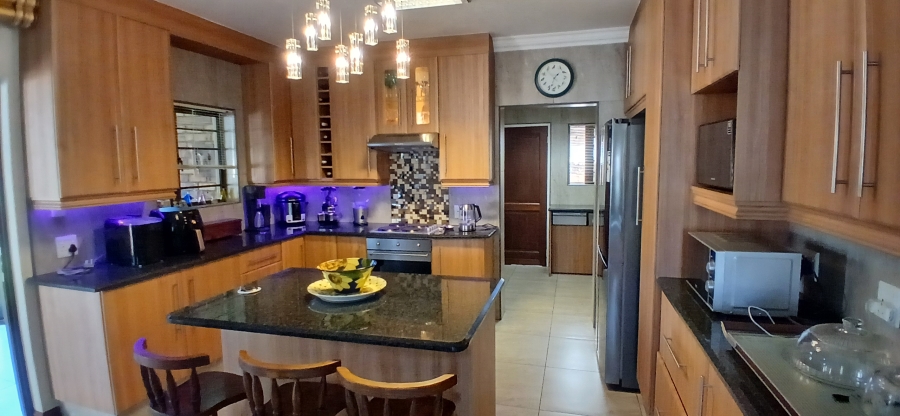 3 Bedroom Property for Sale in Farrarmere Gauteng