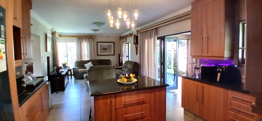 3 Bedroom Property for Sale in Farrarmere Gauteng