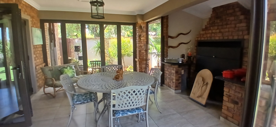 3 Bedroom Property for Sale in Farrarmere Gauteng