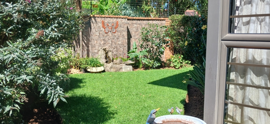 3 Bedroom Property for Sale in Farrarmere Gauteng