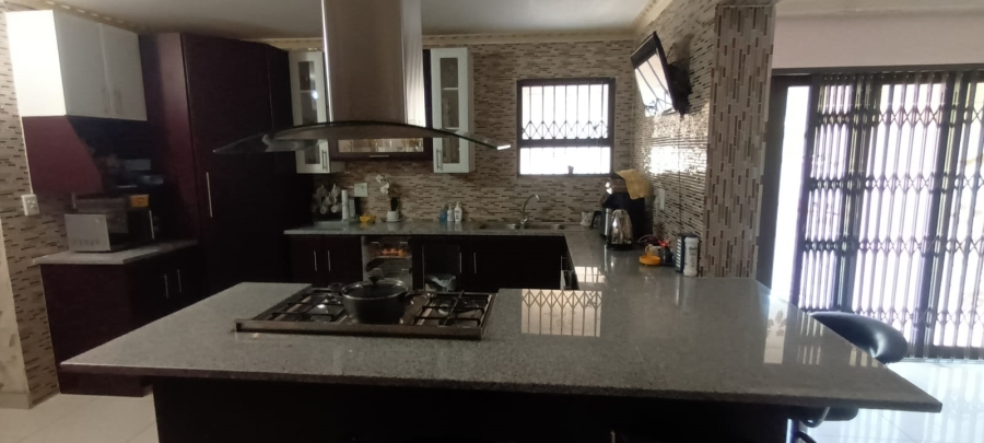 5 Bedroom Property for Sale in Danville Gauteng