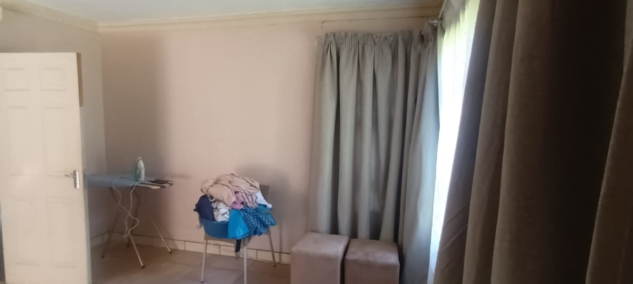 5 Bedroom Property for Sale in Danville Gauteng