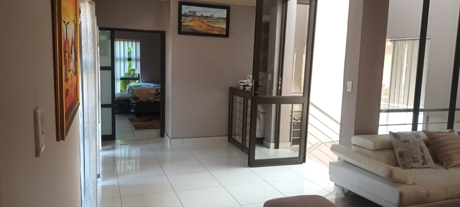 5 Bedroom Property for Sale in Danville Gauteng