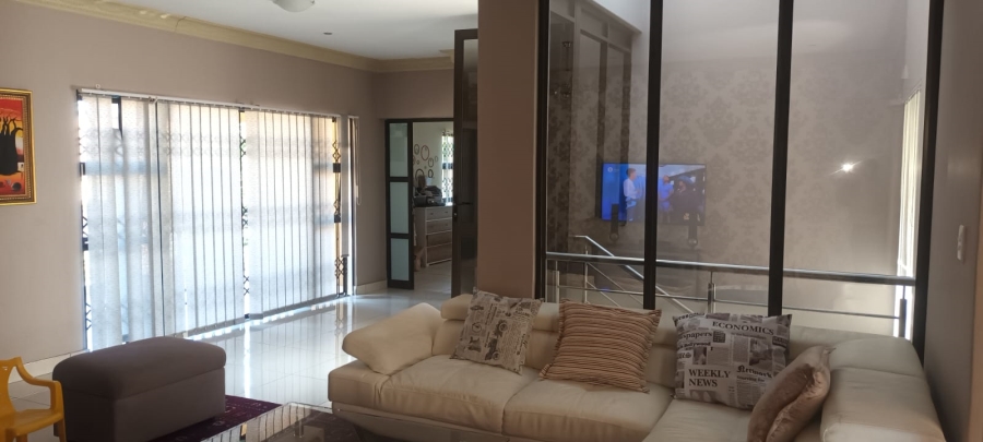5 Bedroom Property for Sale in Danville Gauteng