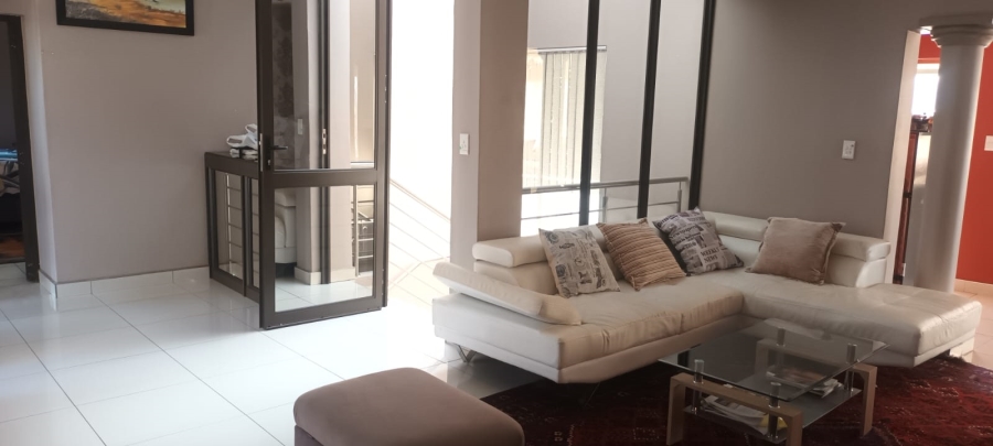 5 Bedroom Property for Sale in Danville Gauteng