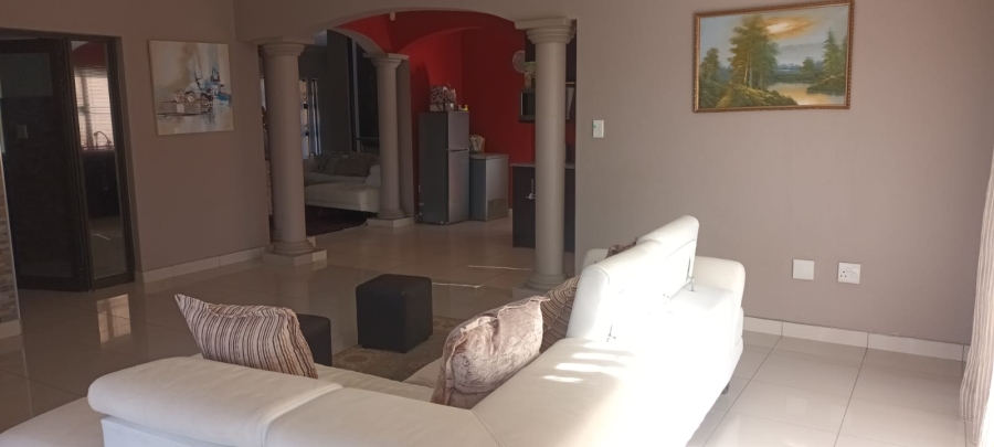 5 Bedroom Property for Sale in Danville Gauteng