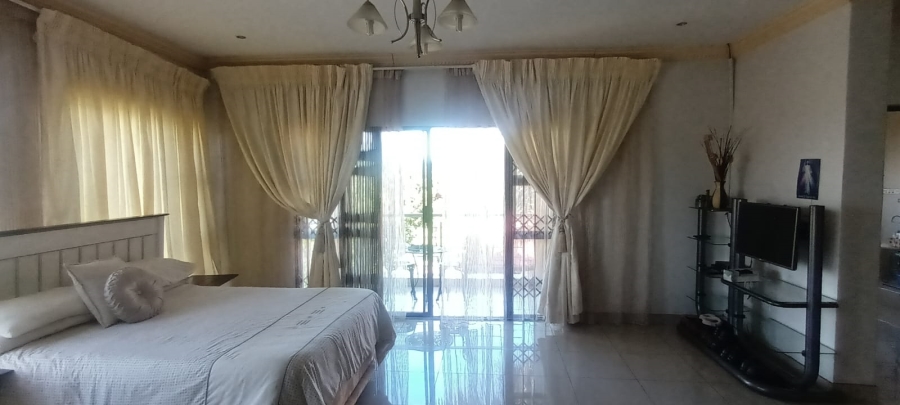 5 Bedroom Property for Sale in Danville Gauteng