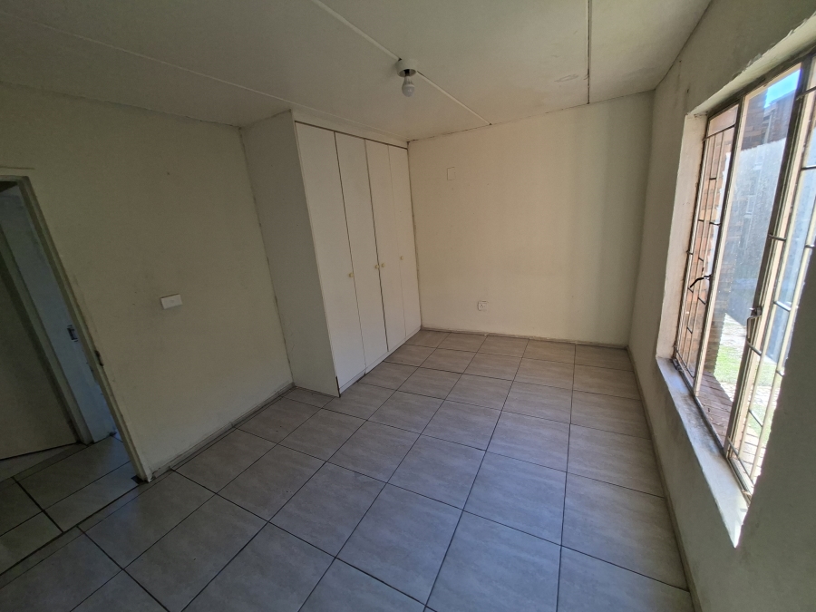 To Let 2 Bedroom Property for Rent in Elspark Gauteng