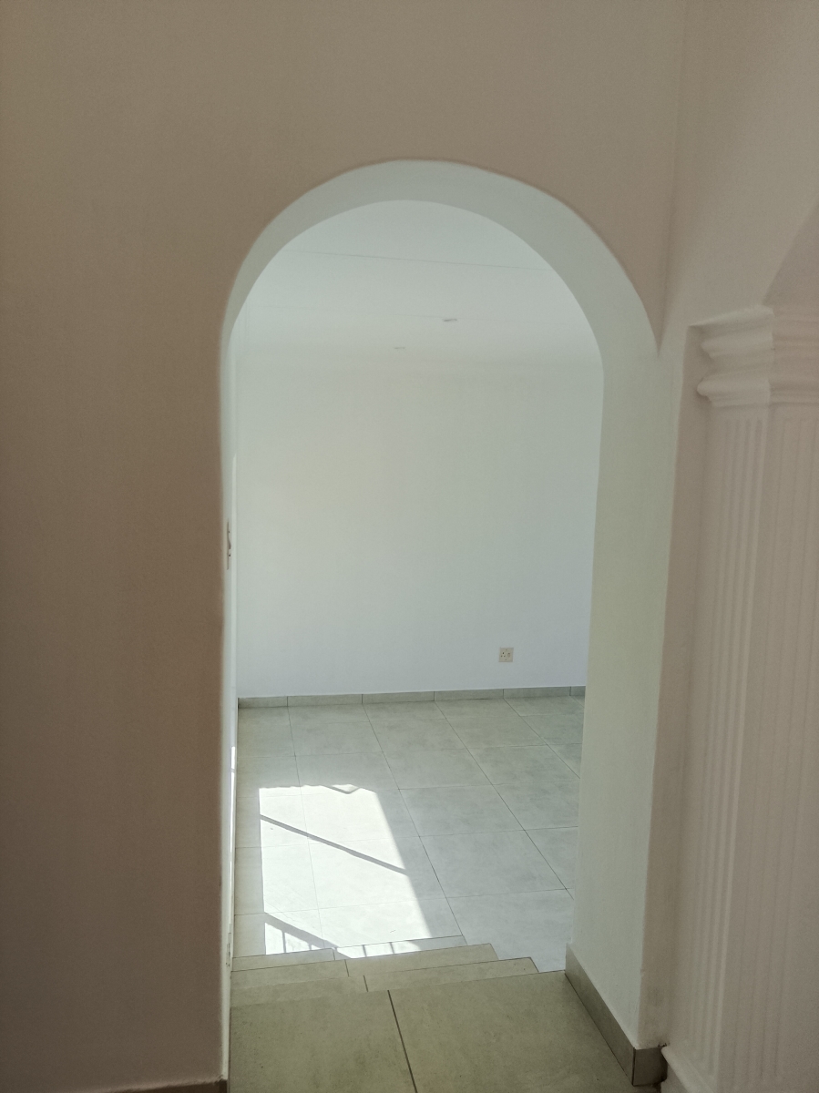 To Let 5 Bedroom Property for Rent in Wilro Park Gauteng