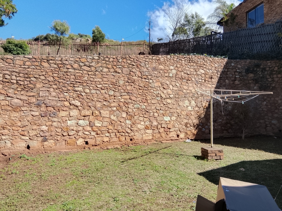 To Let 5 Bedroom Property for Rent in Wilro Park Gauteng