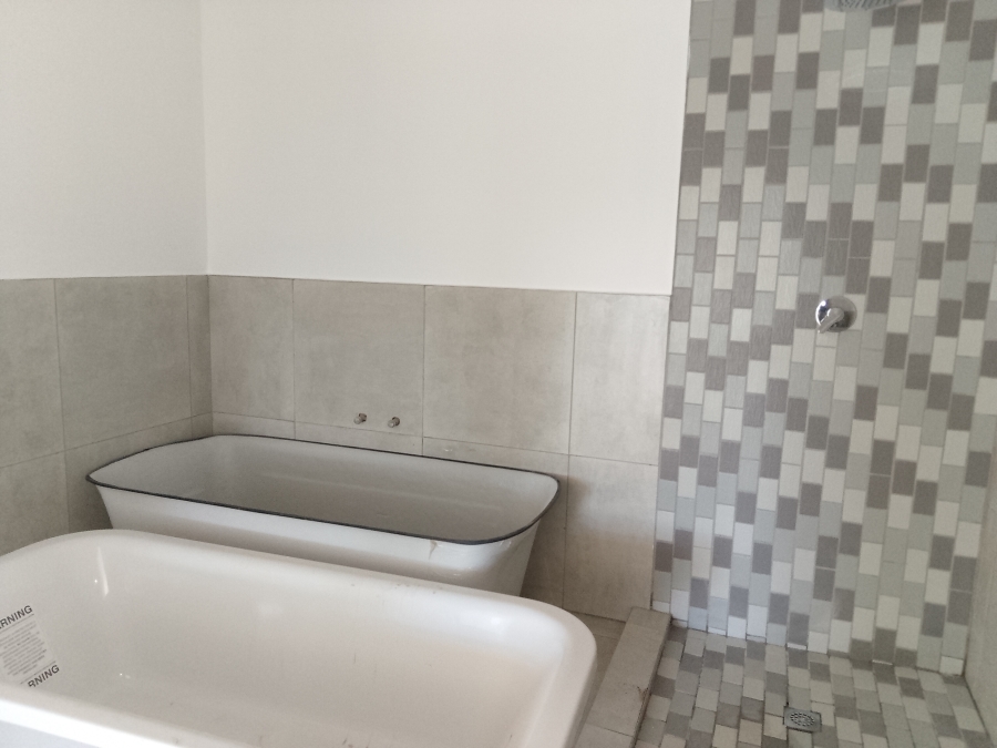 To Let 5 Bedroom Property for Rent in Wilro Park Gauteng