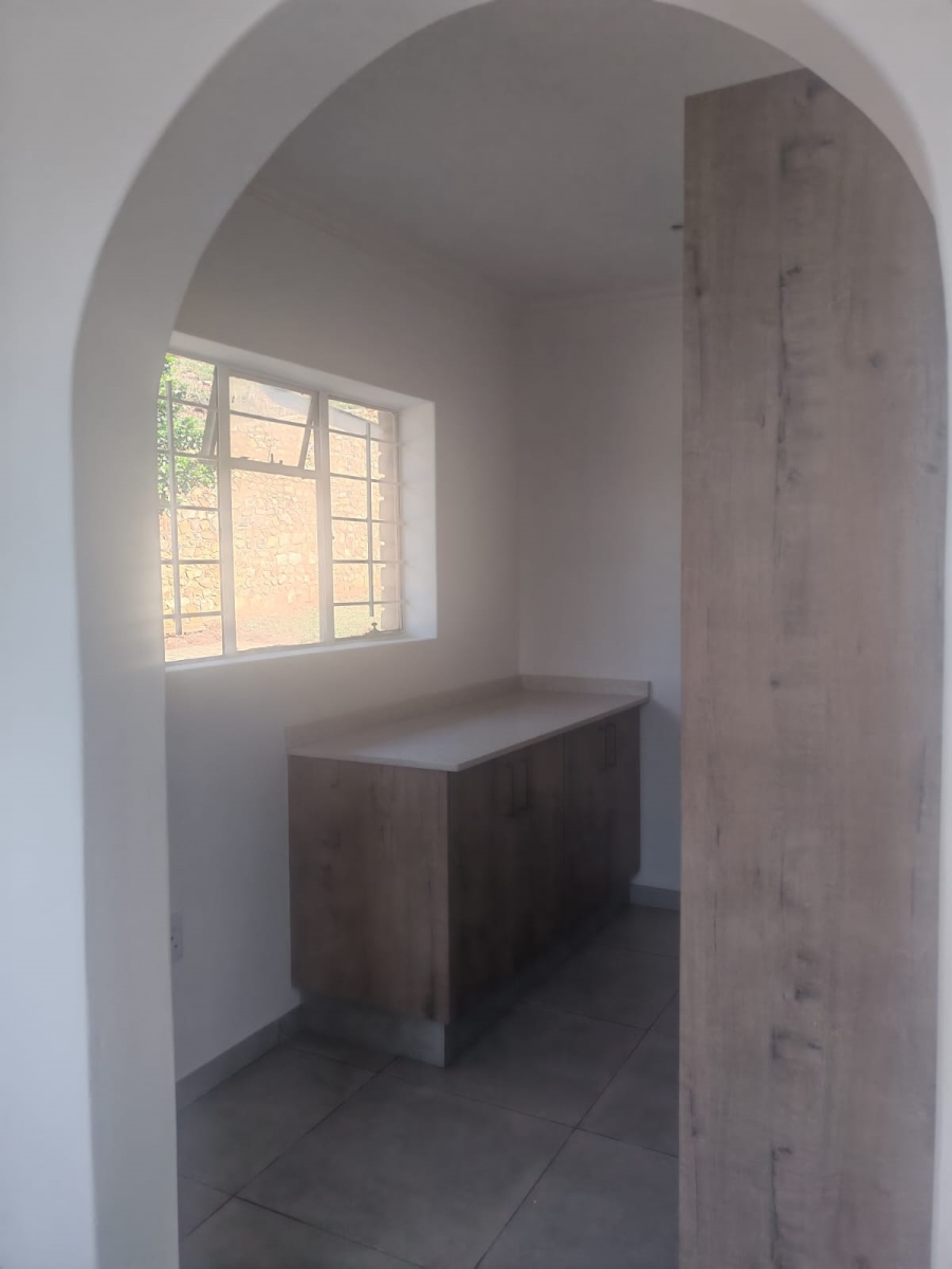 To Let 5 Bedroom Property for Rent in Wilro Park Gauteng