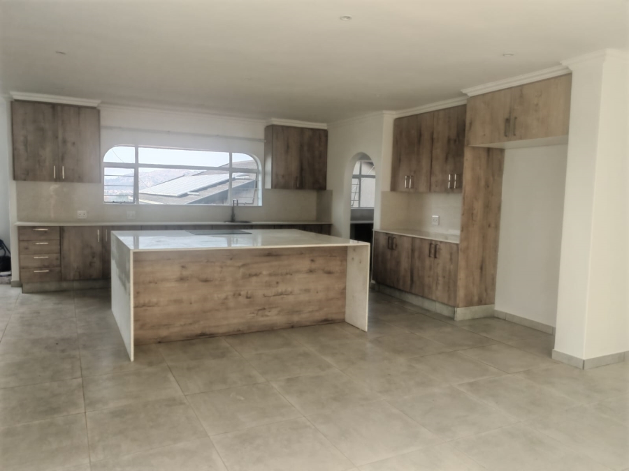 To Let 5 Bedroom Property for Rent in Wilro Park Gauteng