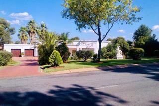 To Let 4 Bedroom Property for Rent in Erasmia Gauteng