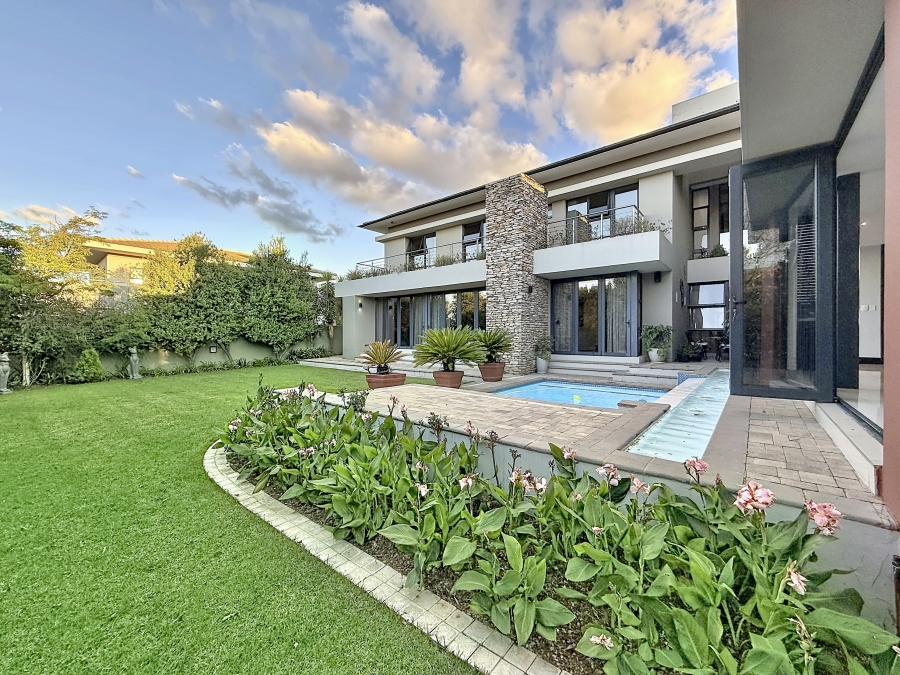 5 Bedroom Property for Sale in Lombardy Estate Gauteng