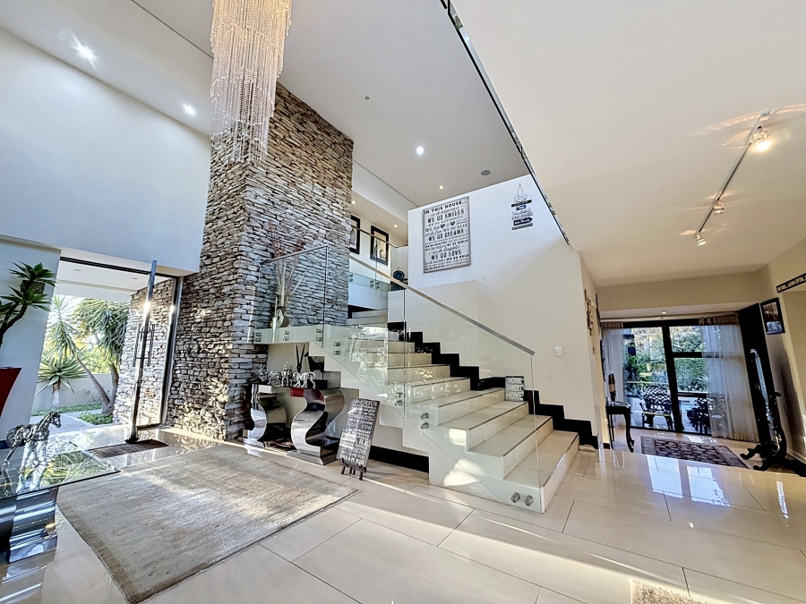 5 Bedroom Property for Sale in Lombardy Estate Gauteng