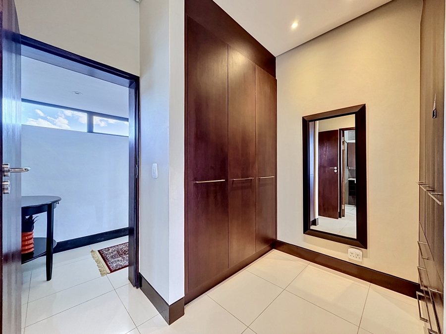 5 Bedroom Property for Sale in Lombardy Estate Gauteng