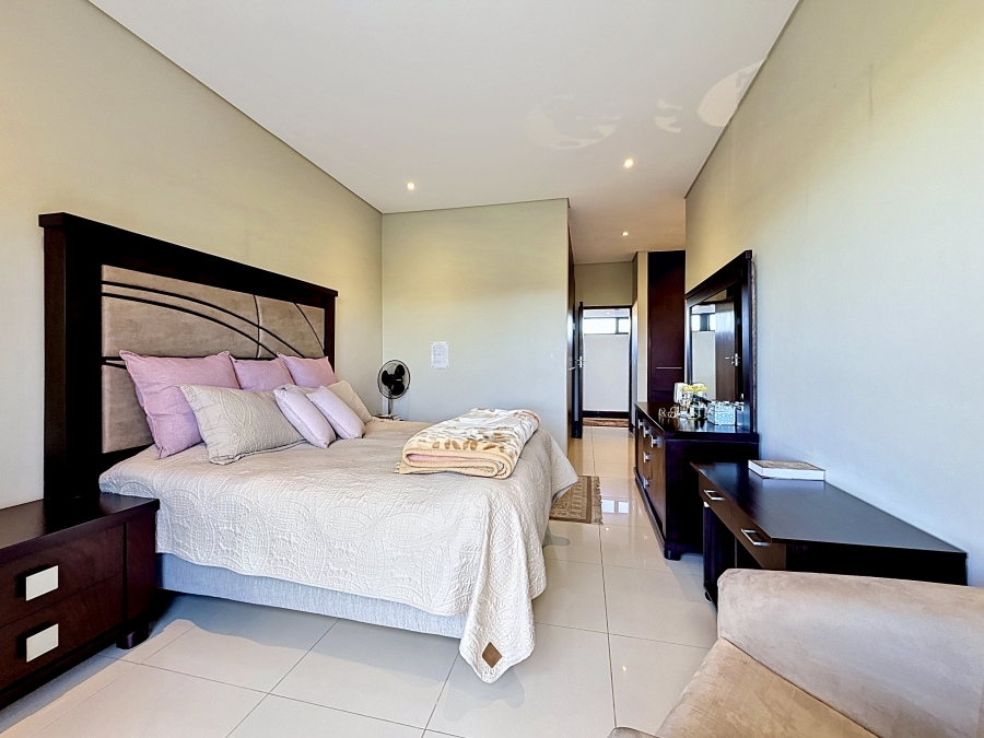 5 Bedroom Property for Sale in Lombardy Estate Gauteng