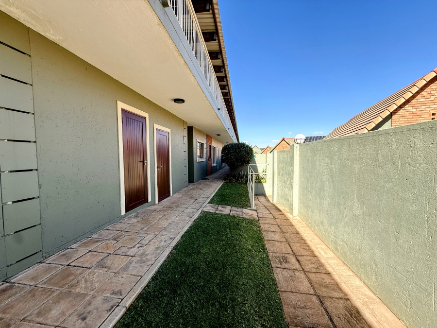 2 Bedroom Property for Sale in Olympus AH Gauteng