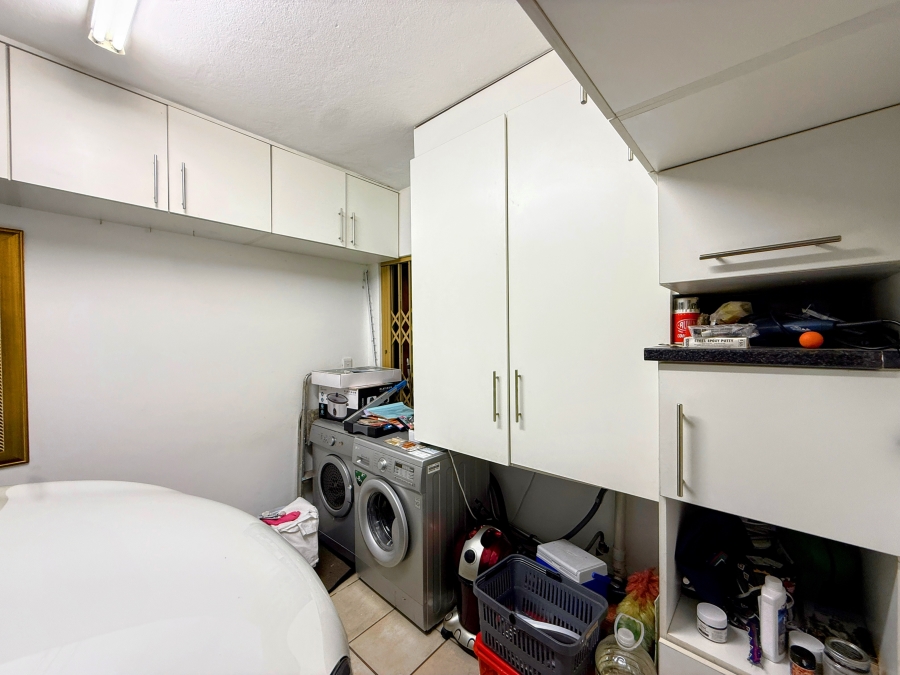 2 Bedroom Property for Sale in Olympus AH Gauteng