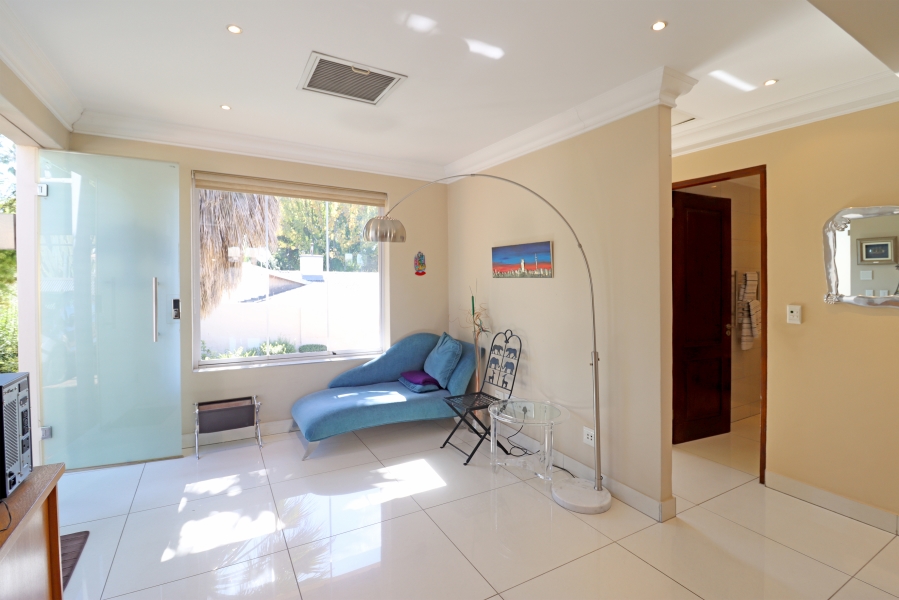 To Let Commercial Property for Rent in Victory Park Gauteng
