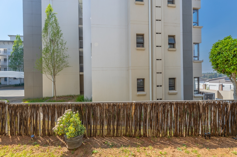 To Let 2 Bedroom Property for Rent in Broadacres Gauteng