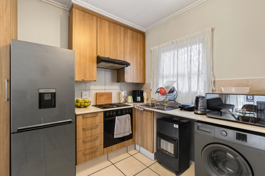 1 Bedroom Property for Sale in Paulshof Gauteng