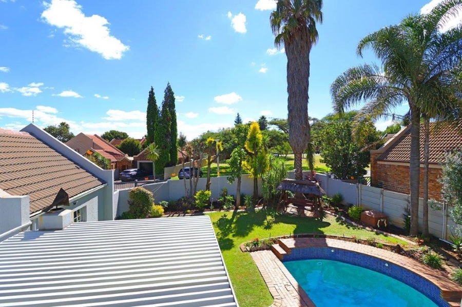 4 Bedroom Property for Sale in Dowerglen Ext 3 Gauteng