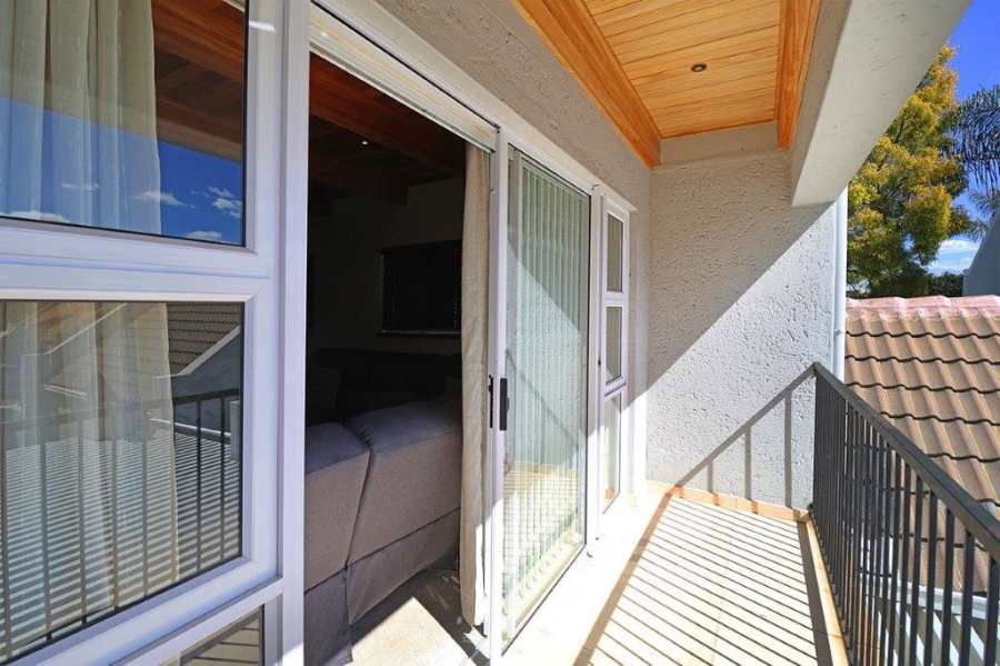 4 Bedroom Property for Sale in Dowerglen Ext 3 Gauteng