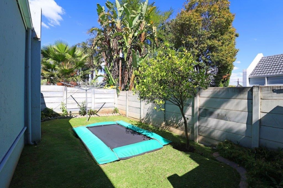 4 Bedroom Property for Sale in Dowerglen Ext 3 Gauteng