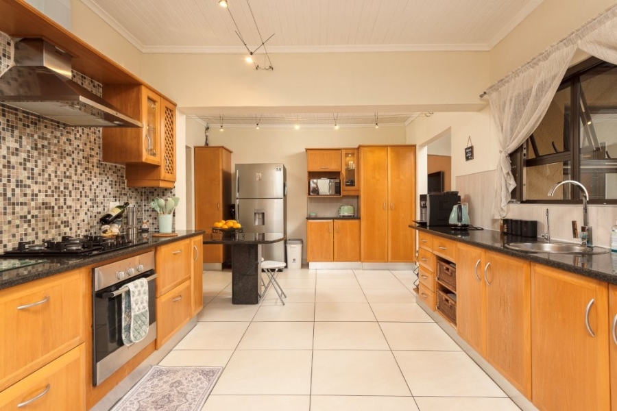 4 Bedroom Property for Sale in Glenvista Gauteng