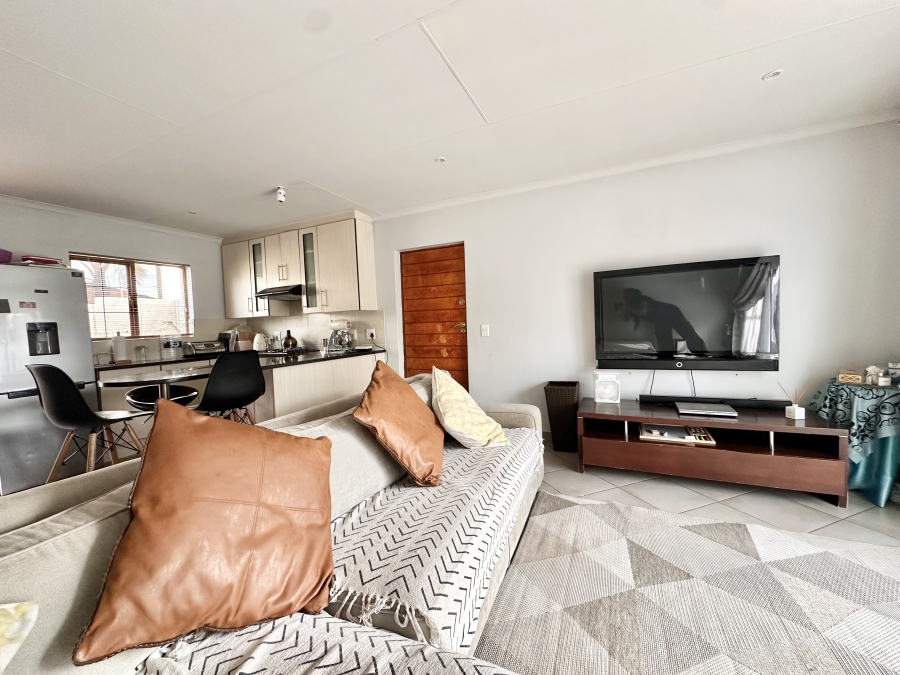 3 Bedroom Property for Sale in Thatchfield Estate Gauteng