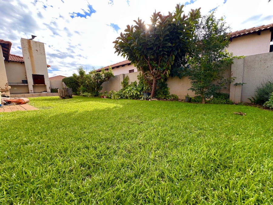 3 Bedroom Property for Sale in Thatchfield Estate Gauteng