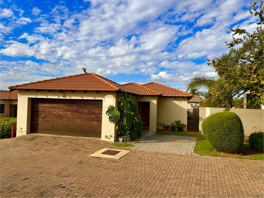 3 Bedroom Property for Sale in Thatchfield Estate Gauteng