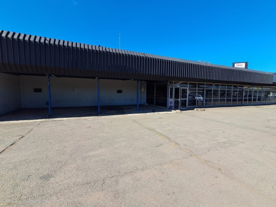 Commercial Property for Sale in Peacehaven Industrial Gauteng