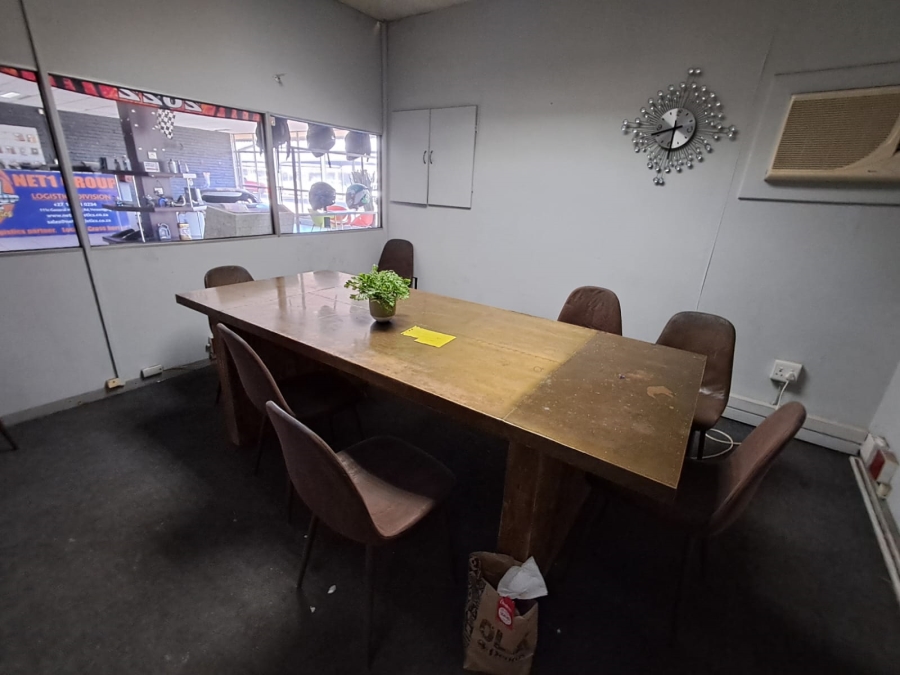 Commercial Property for Sale in Peacehaven Industrial Gauteng