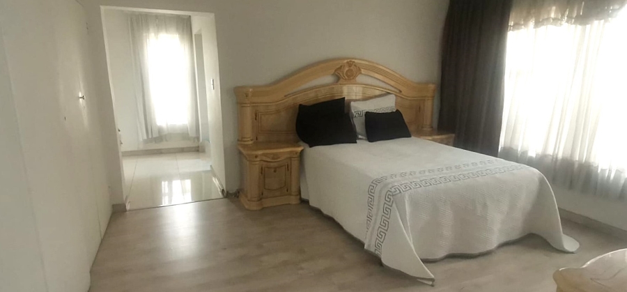3 Bedroom Property for Sale in Vanderbijlpark SE 6 Gauteng