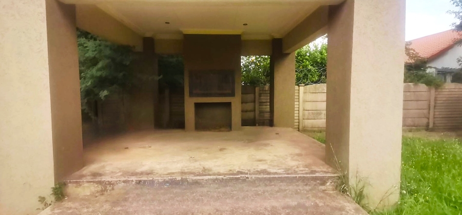 3 Bedroom Property for Sale in Vanderbijlpark SE 6 Gauteng
