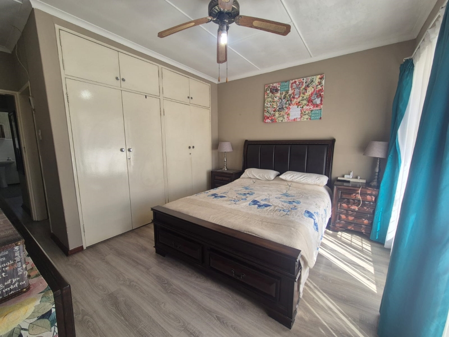 3 Bedroom Property for Sale in Three Rivers Proper Gauteng