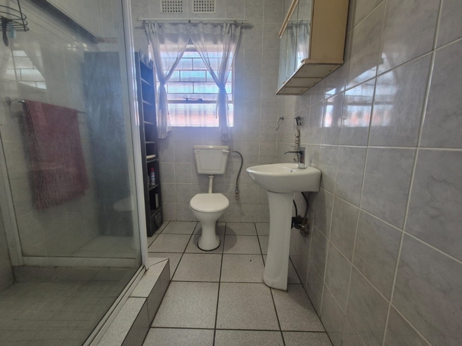 3 Bedroom Property for Sale in Three Rivers Proper Gauteng