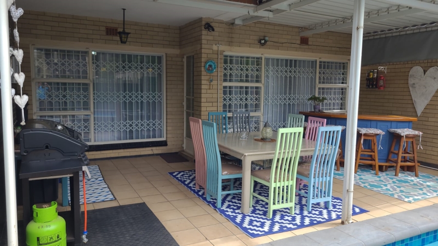 3 Bedroom Property for Sale in Three Rivers Proper Gauteng