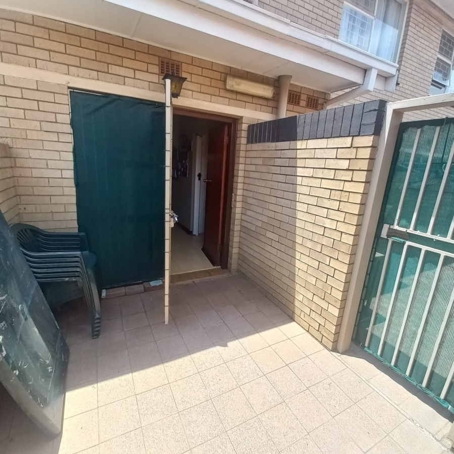 3 Bedroom Property for Sale in Three Rivers Proper Gauteng