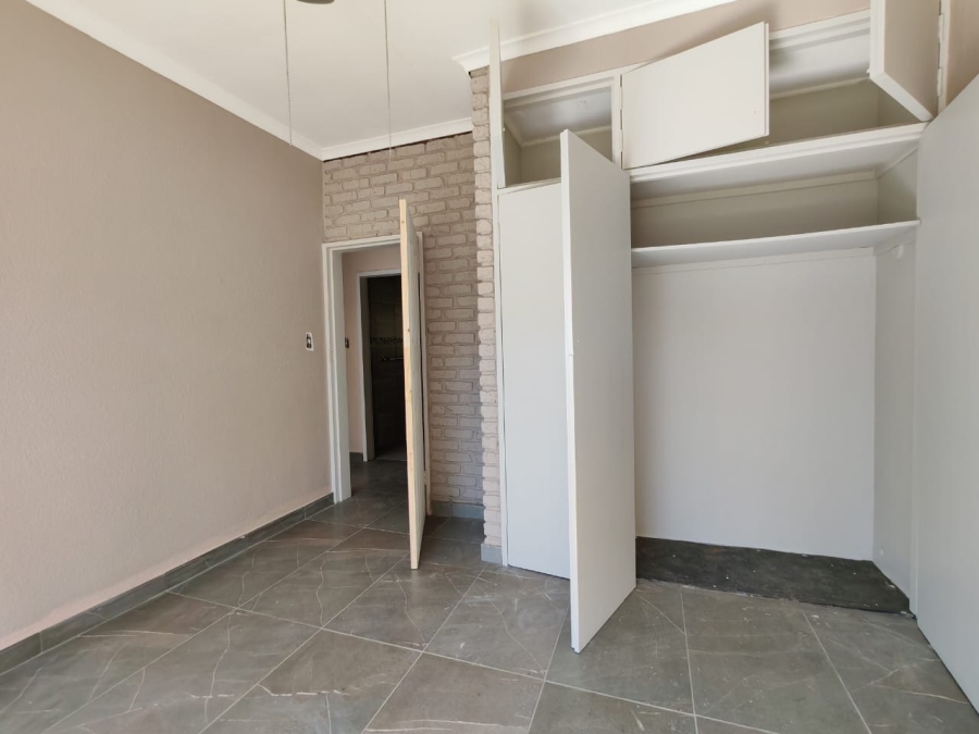 5 Bedroom Property for Sale in Three Rivers East Gauteng