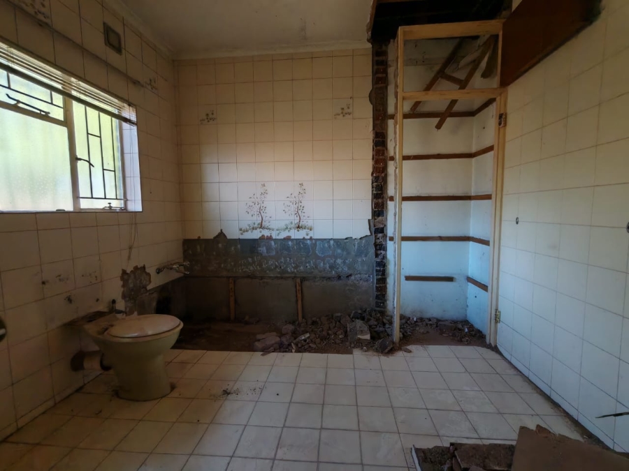 5 Bedroom Property for Sale in Three Rivers East Gauteng