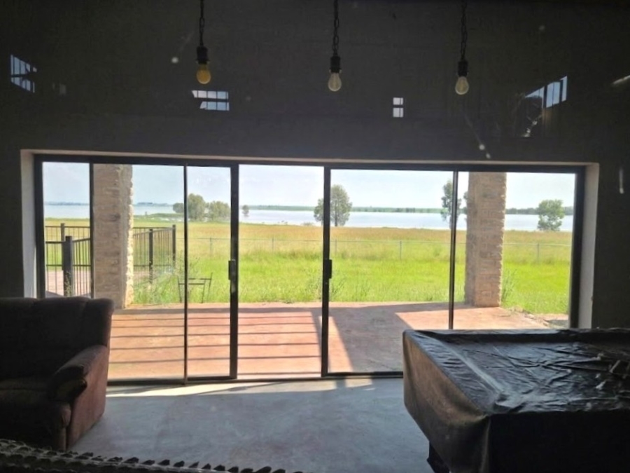 4 Bedroom Property for Sale in Vaal Marina Gauteng