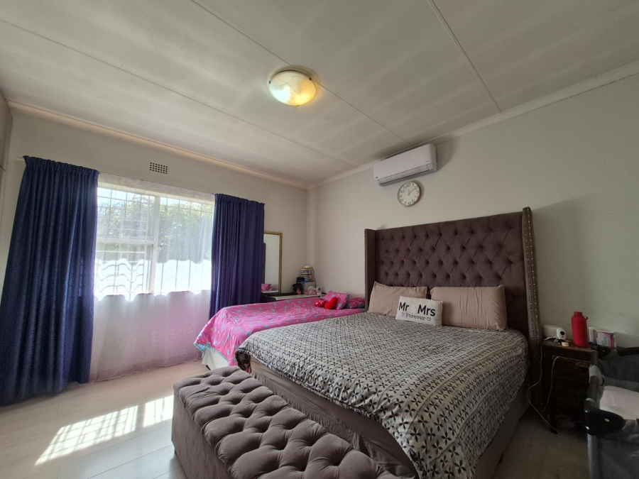 3 Bedroom Property for Sale in Vanderbijlpark SE 2 Gauteng
