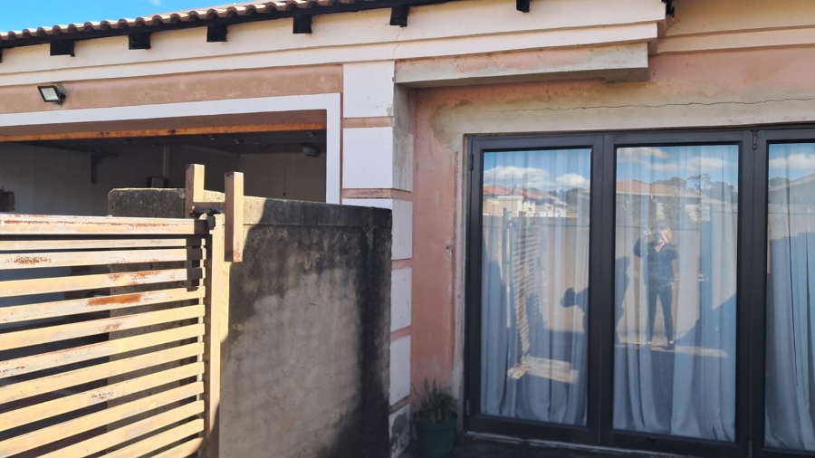To Let 3 Bedroom Property for Rent in Krugersdorp West Gauteng
